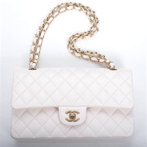 coco chanel quilted purse|sac chanel blanc vintage.